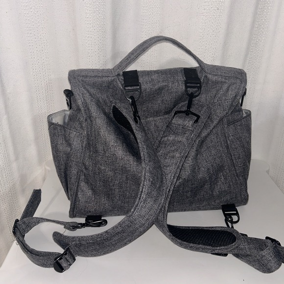 JuJuBe‎ Limited Edition Classical Convertible Diaper Bag - Graphite - Picture 3 of 7